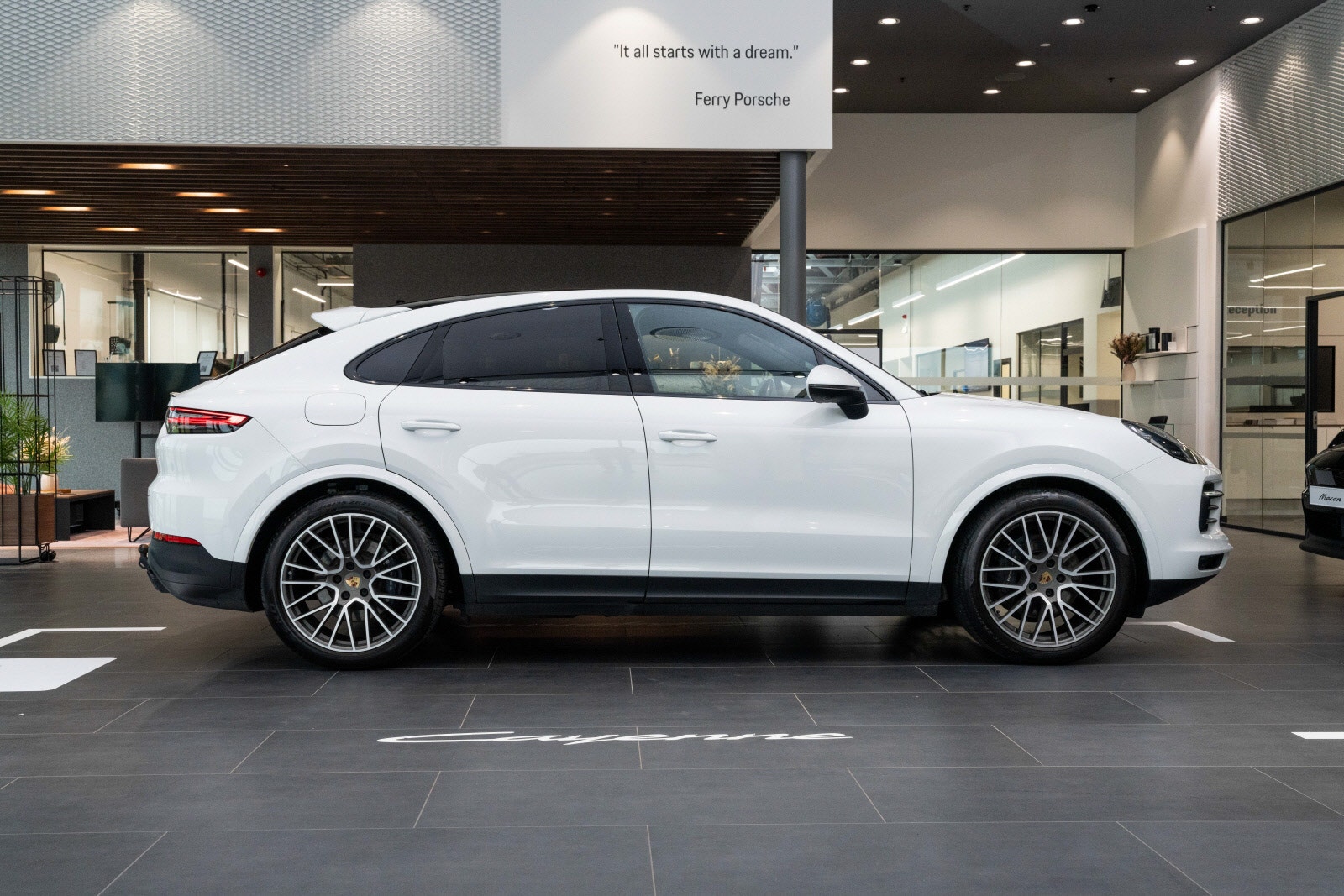Porsche Cayenne E-Hybrid Coupé TipTronic S, 8-trins, 462ps, 2023