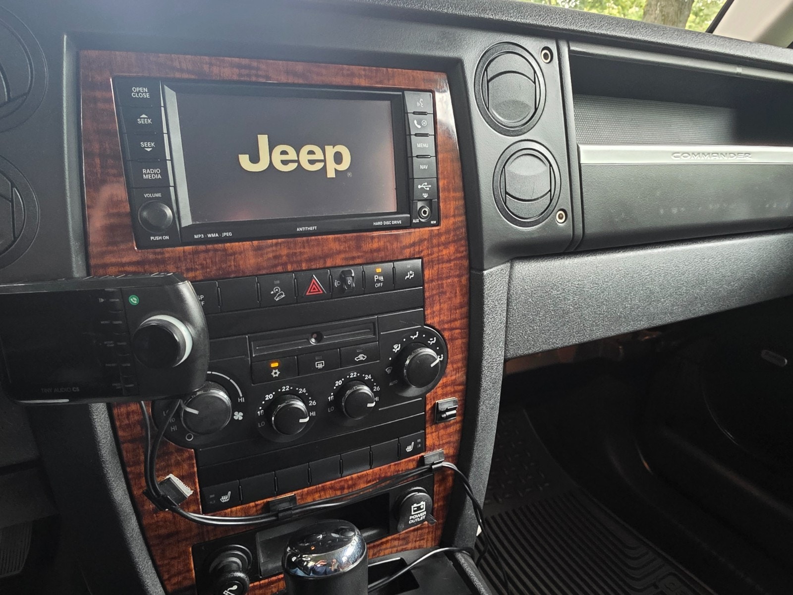 Jeep Commander 3.0 V6 CRD 4WD Automatisk, 5-trinn, 218hk, 2008