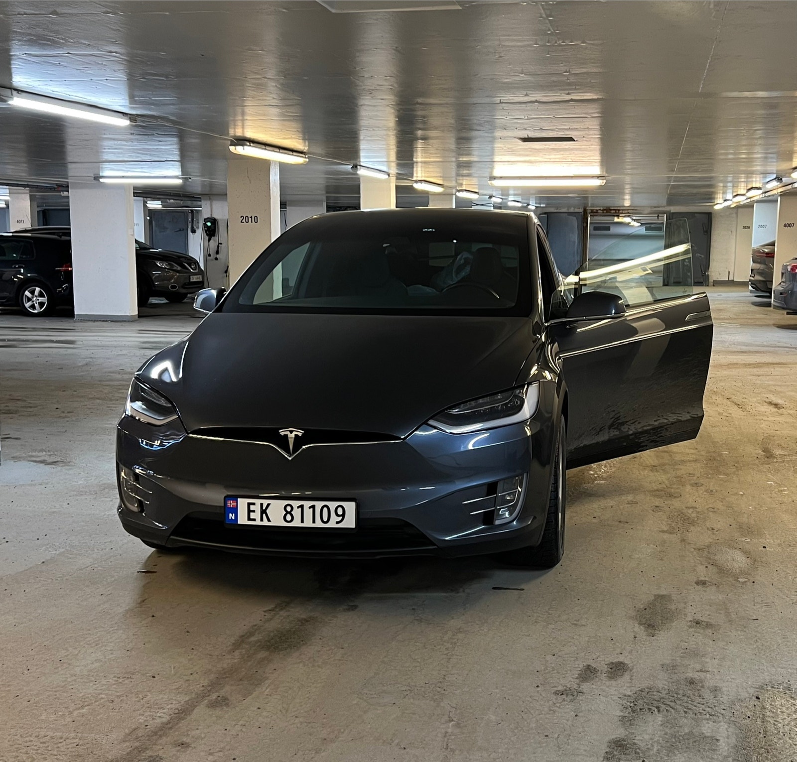 Tesla Model X 100D, 423ps, 2018