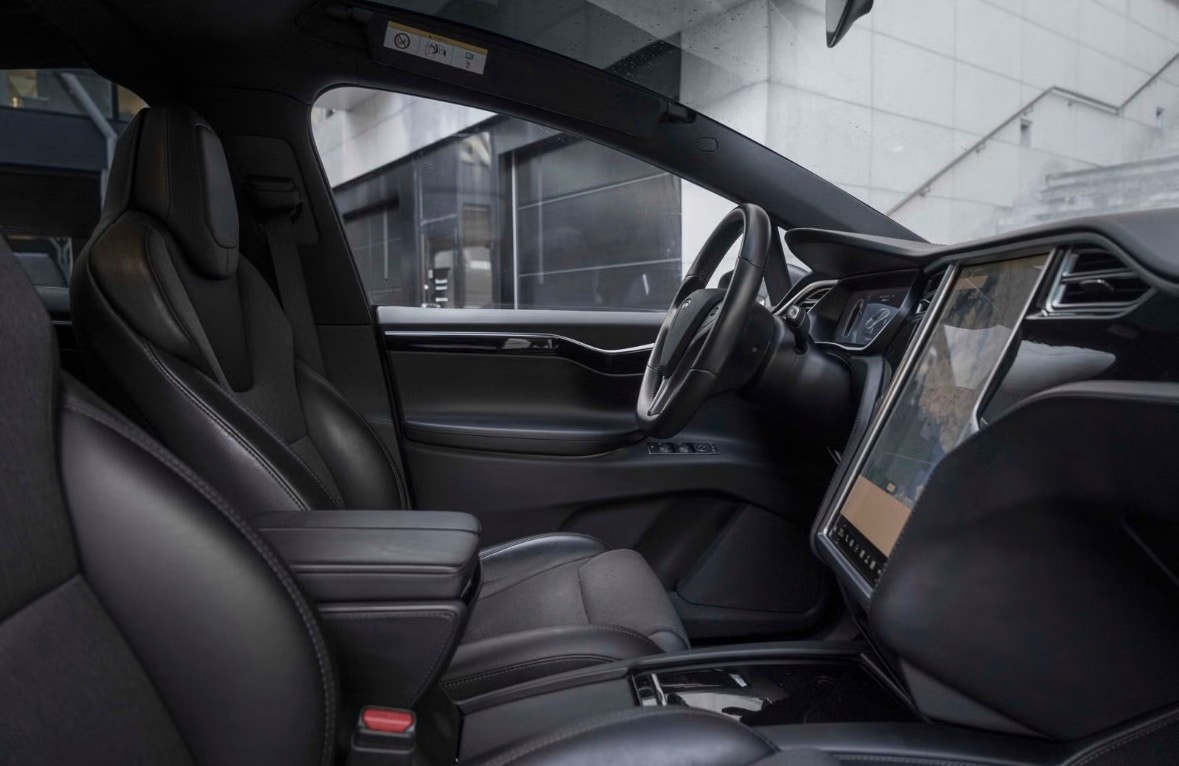 Tesla Model X 100D, 423ps, 2018