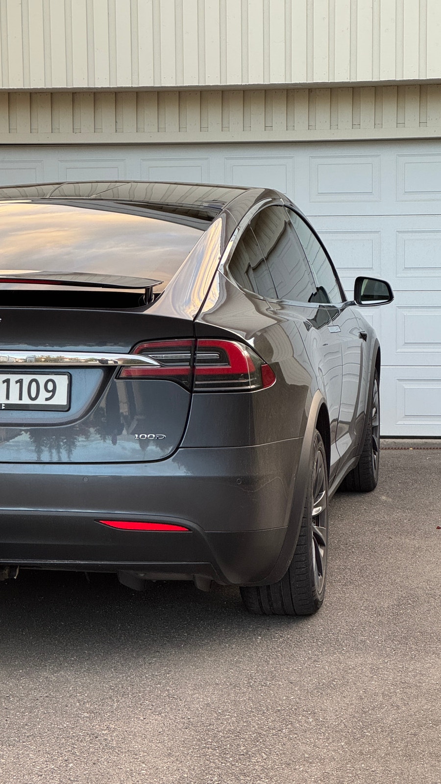 Tesla Model X 100D, 423ps, 2018