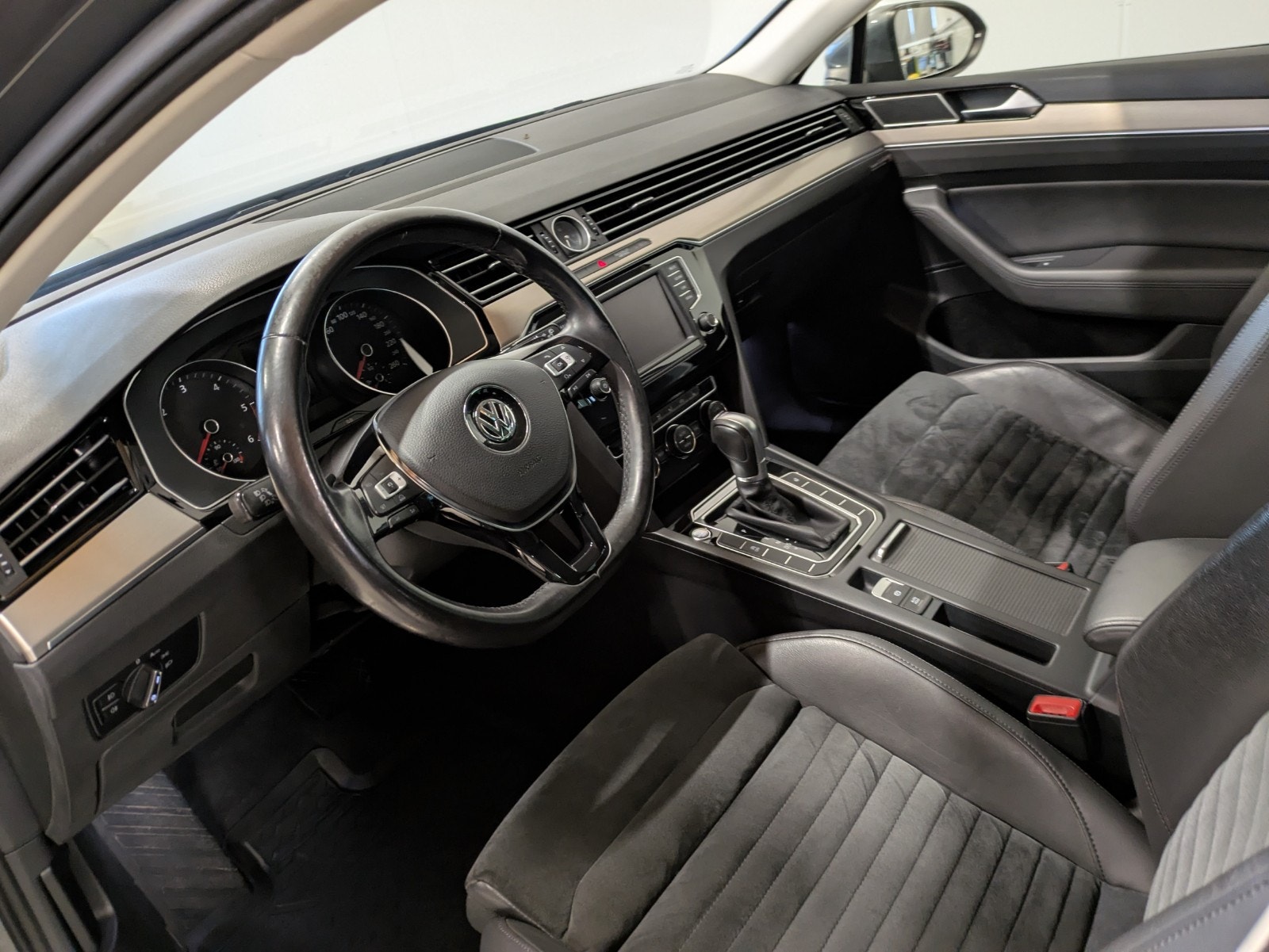Volkswagen Passat Variant 2.0 TDI DPF BMT DSG Sequential, 150hp, 2017