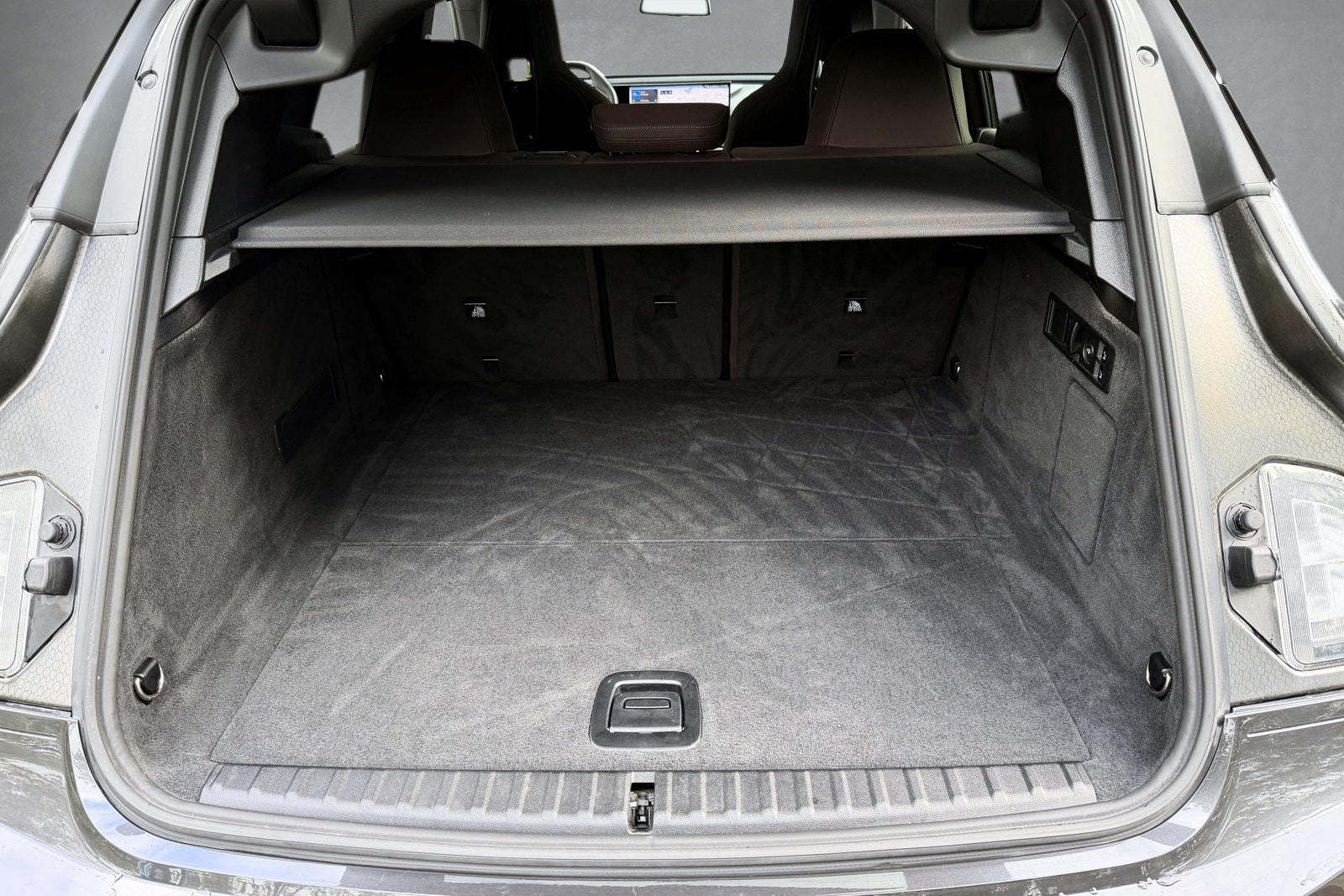 BMW iX xDrive50, 524ps, 2025