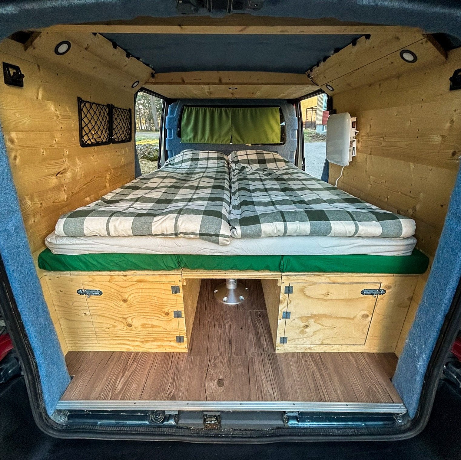 Peugeot Expert Panel Van 1.2t 2.0 HDi Automatic, 163hp, 2012