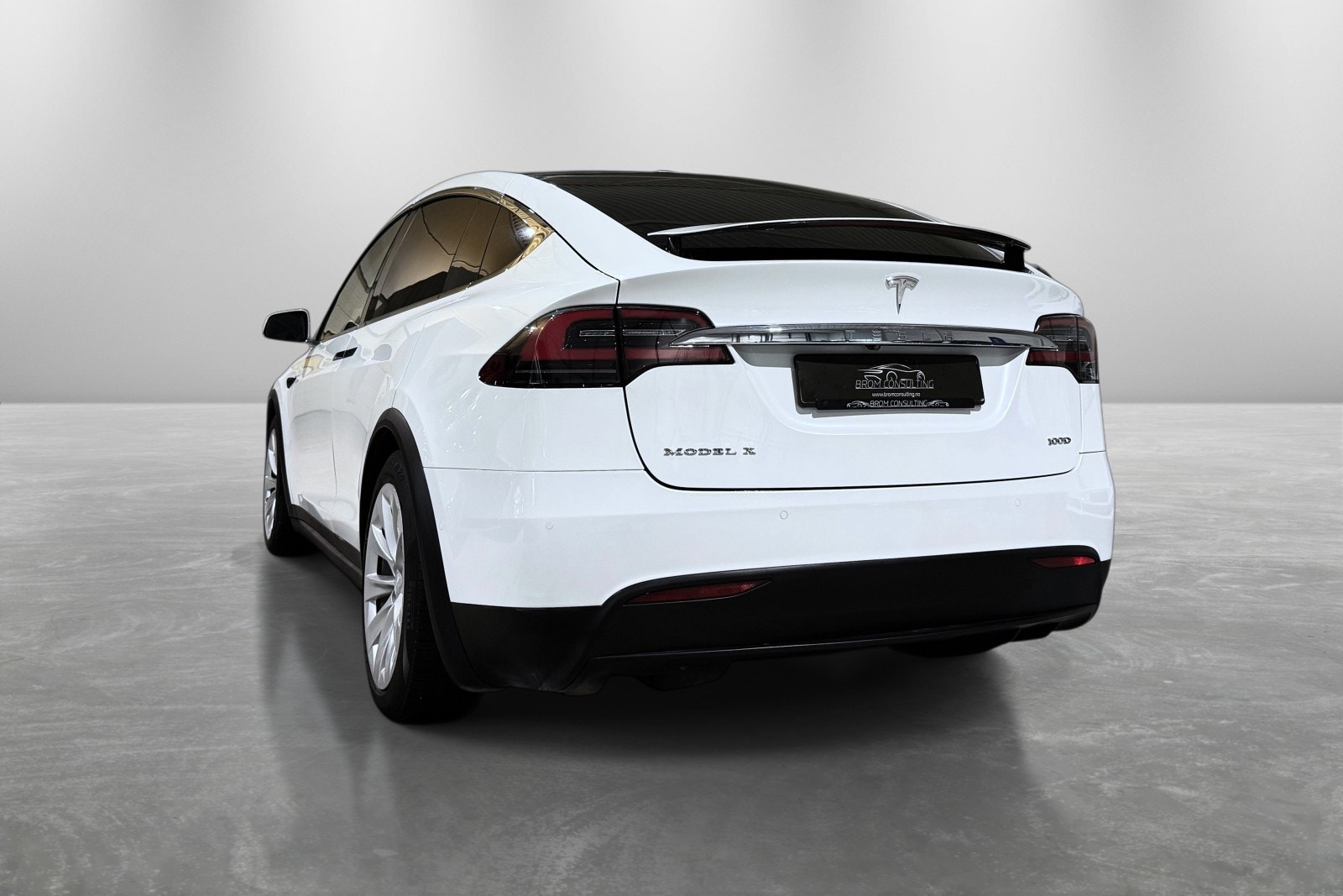 Tesla Model X 100D, 423hp, 2017