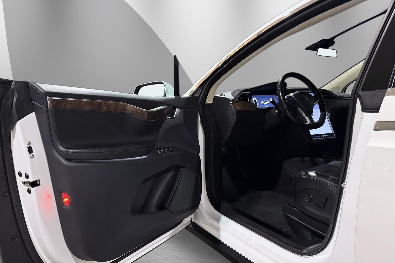 Tesla Model X 100D, 423hp, 2017