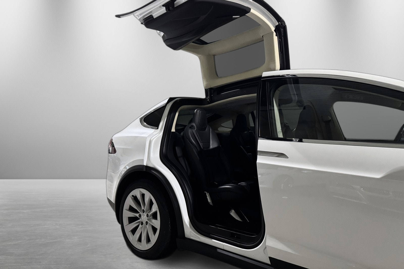 Tesla Model X 100D, 423hp, 2017