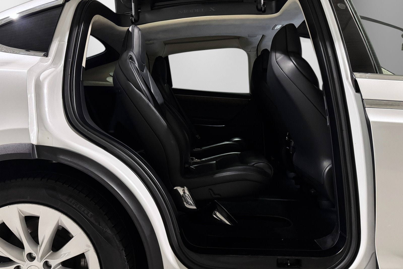 Tesla Model X 100D, 423hp, 2017
