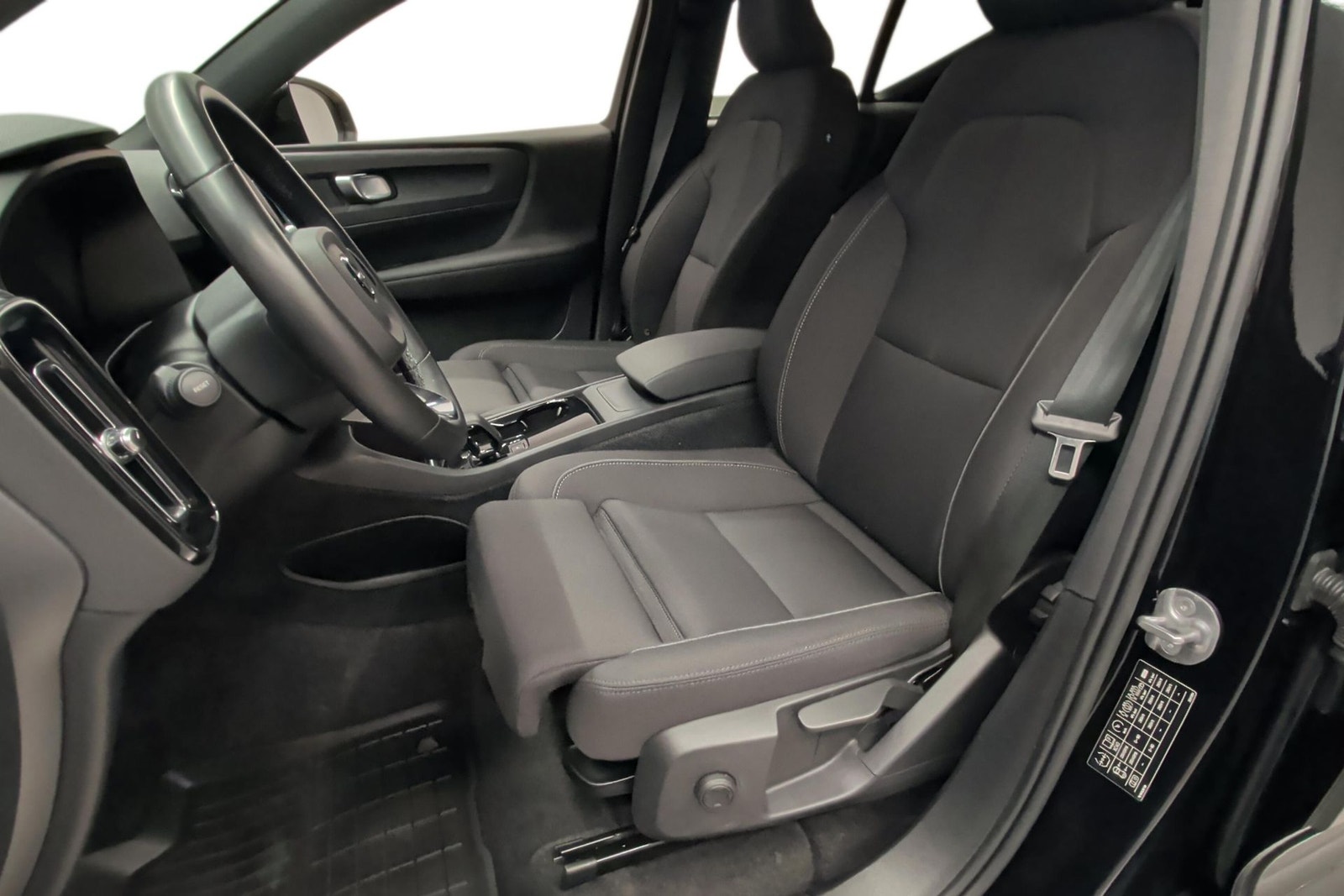 Volvo XC40 Recharge, 231hk, 2023