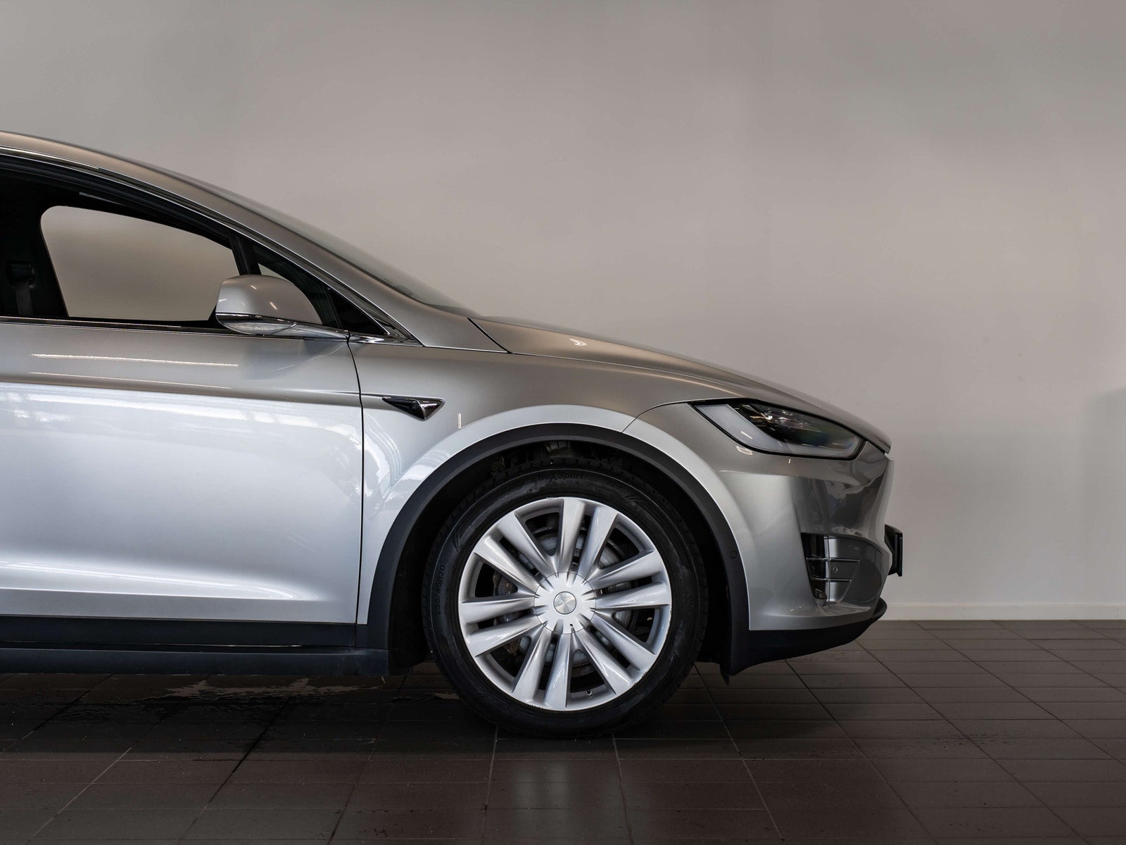 Tesla Model X 100D, 423hp, 2017