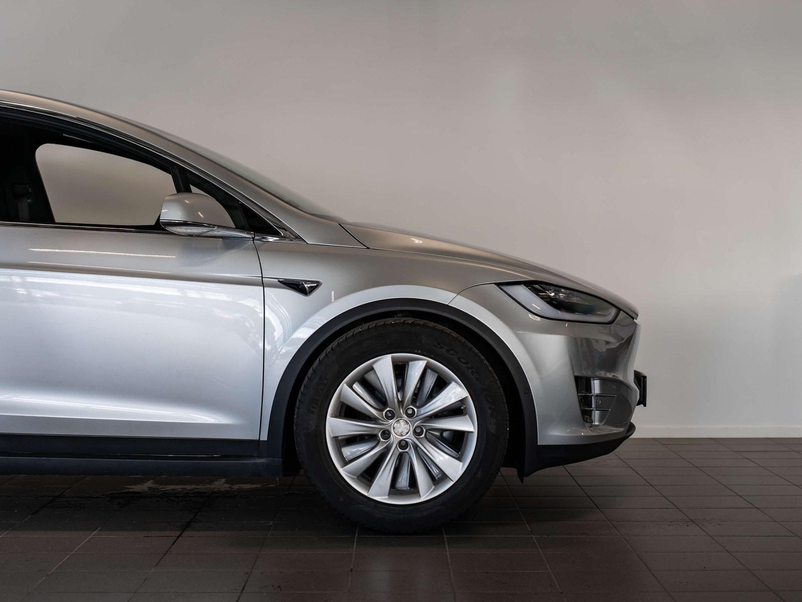 Tesla Model X 100D, 423hp, 2017