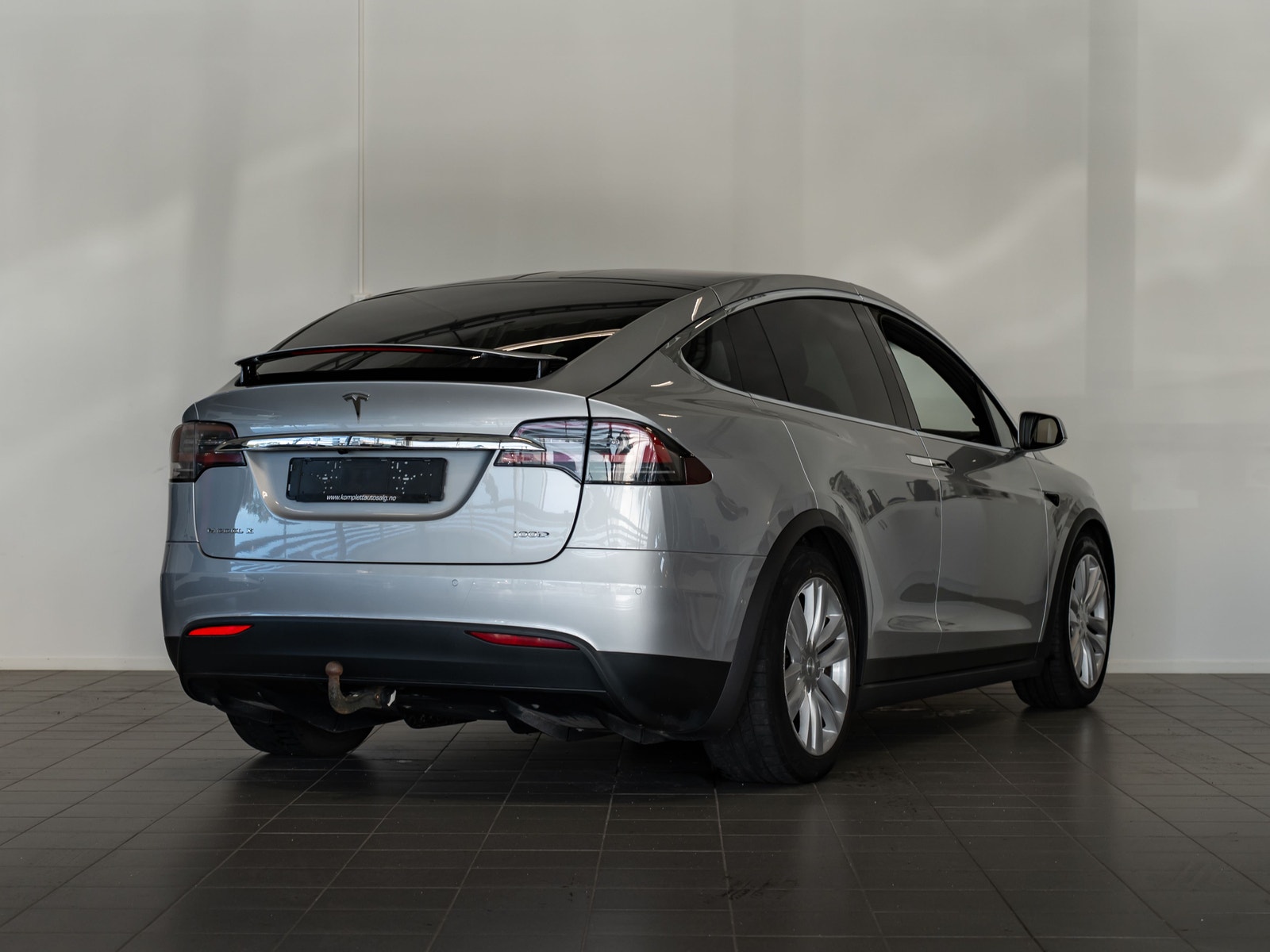Tesla Model X 100D, 423hp, 2017