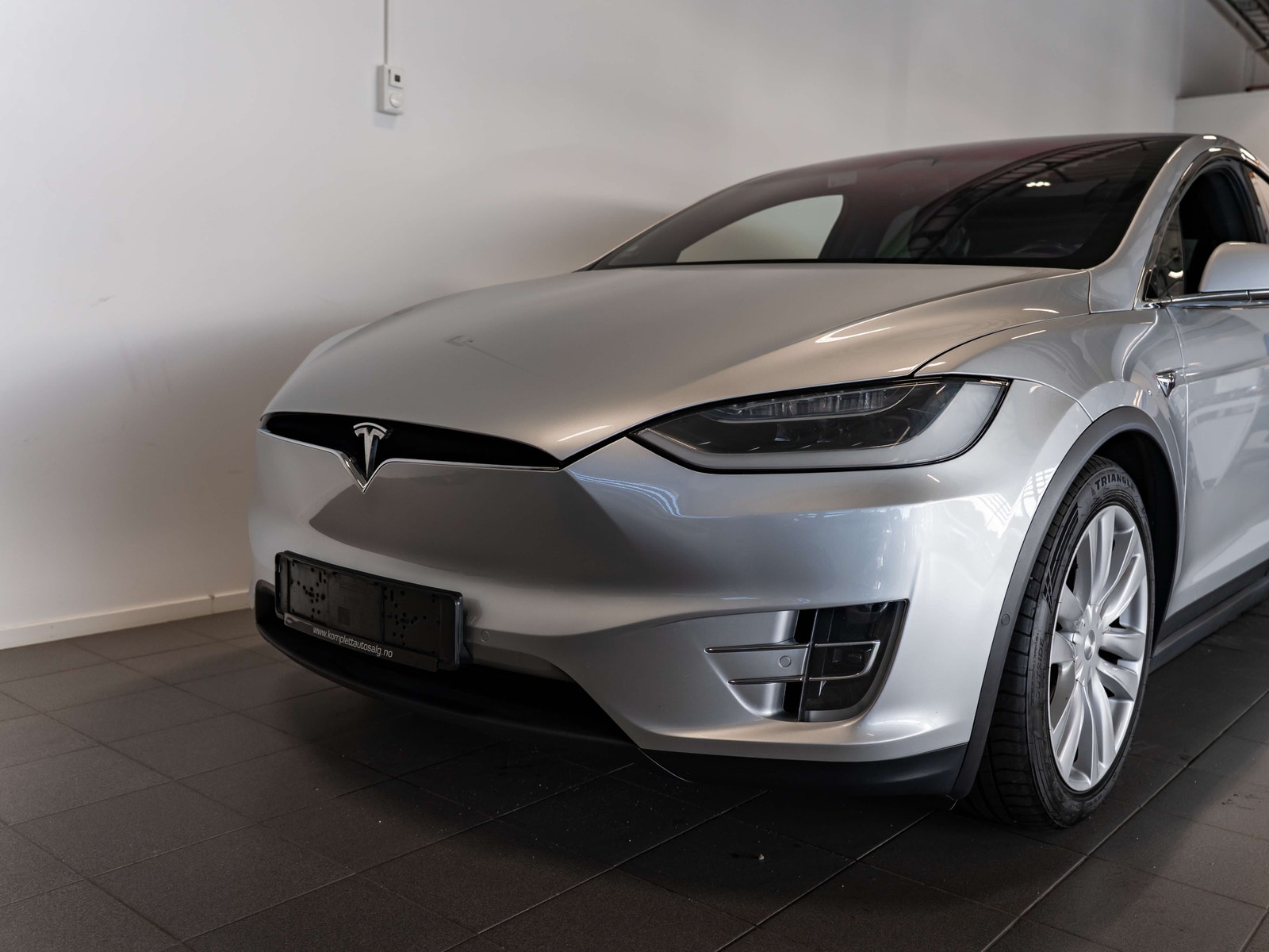 Tesla Model X 100D, 423hp, 2017