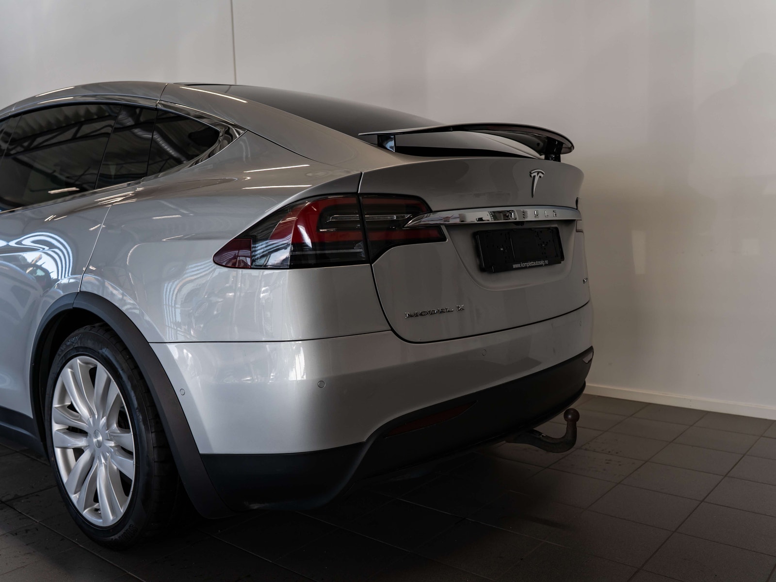 Tesla Model X 100D, 423hp, 2017