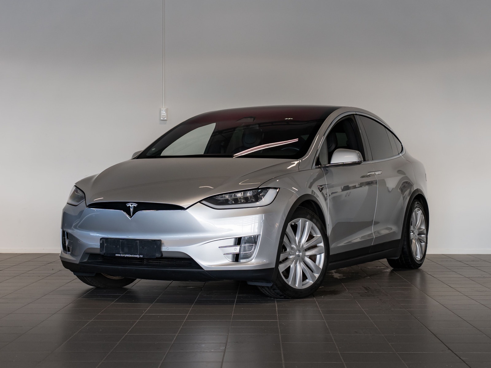 Tesla Model X 100D, 423hp, 2017