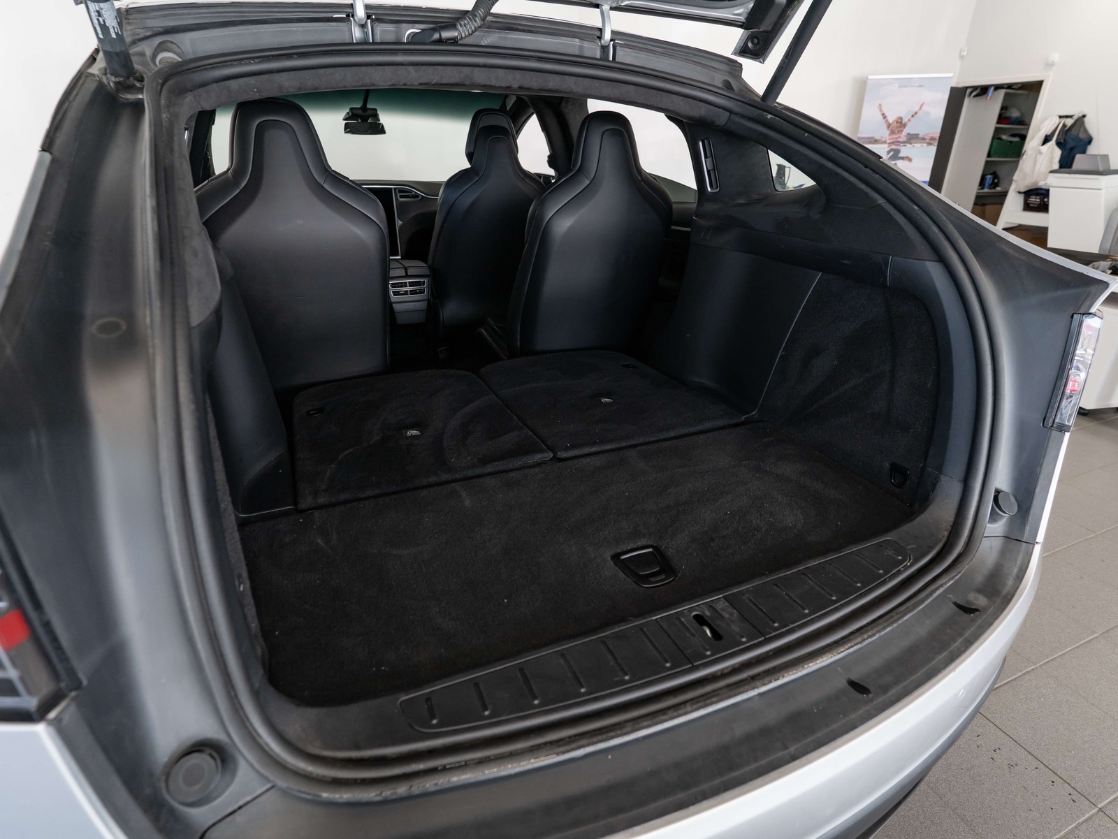 Tesla Model X 100D, 423hp, 2017
