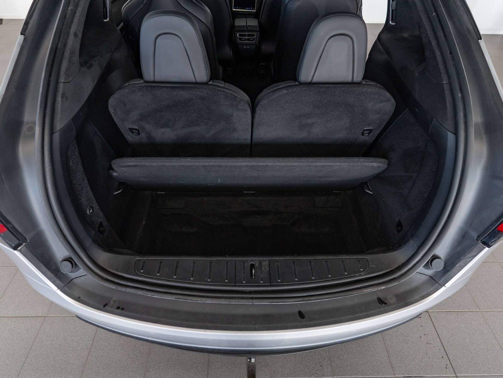 Tesla Model X 100D, 423hp, 2017