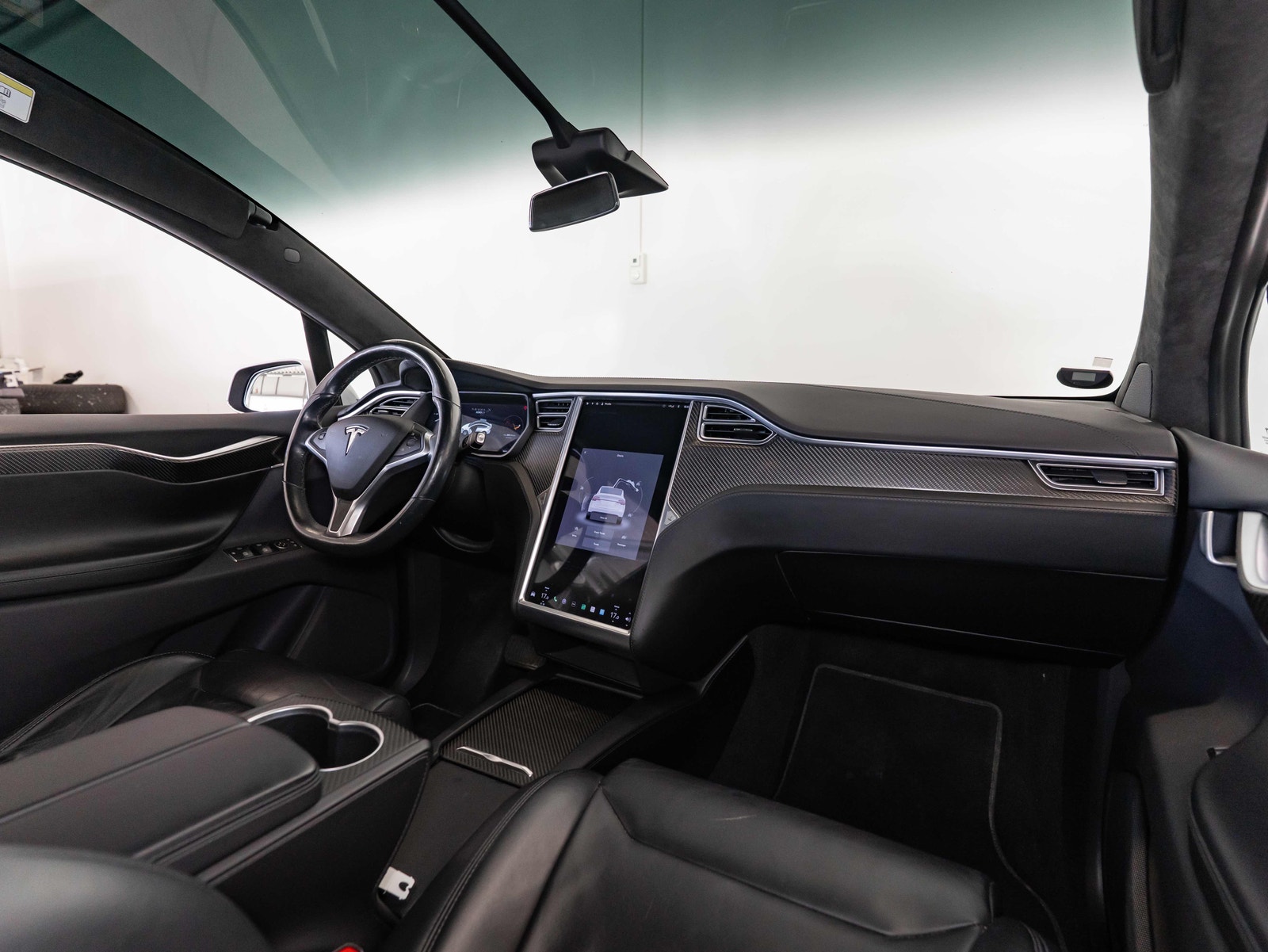 Tesla Model X 100D, 423hp, 2017