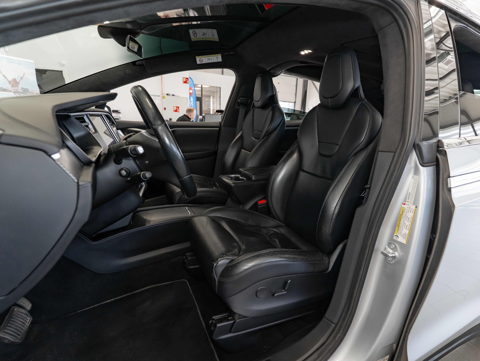 Tesla Model X 100D, 423hp, 2017