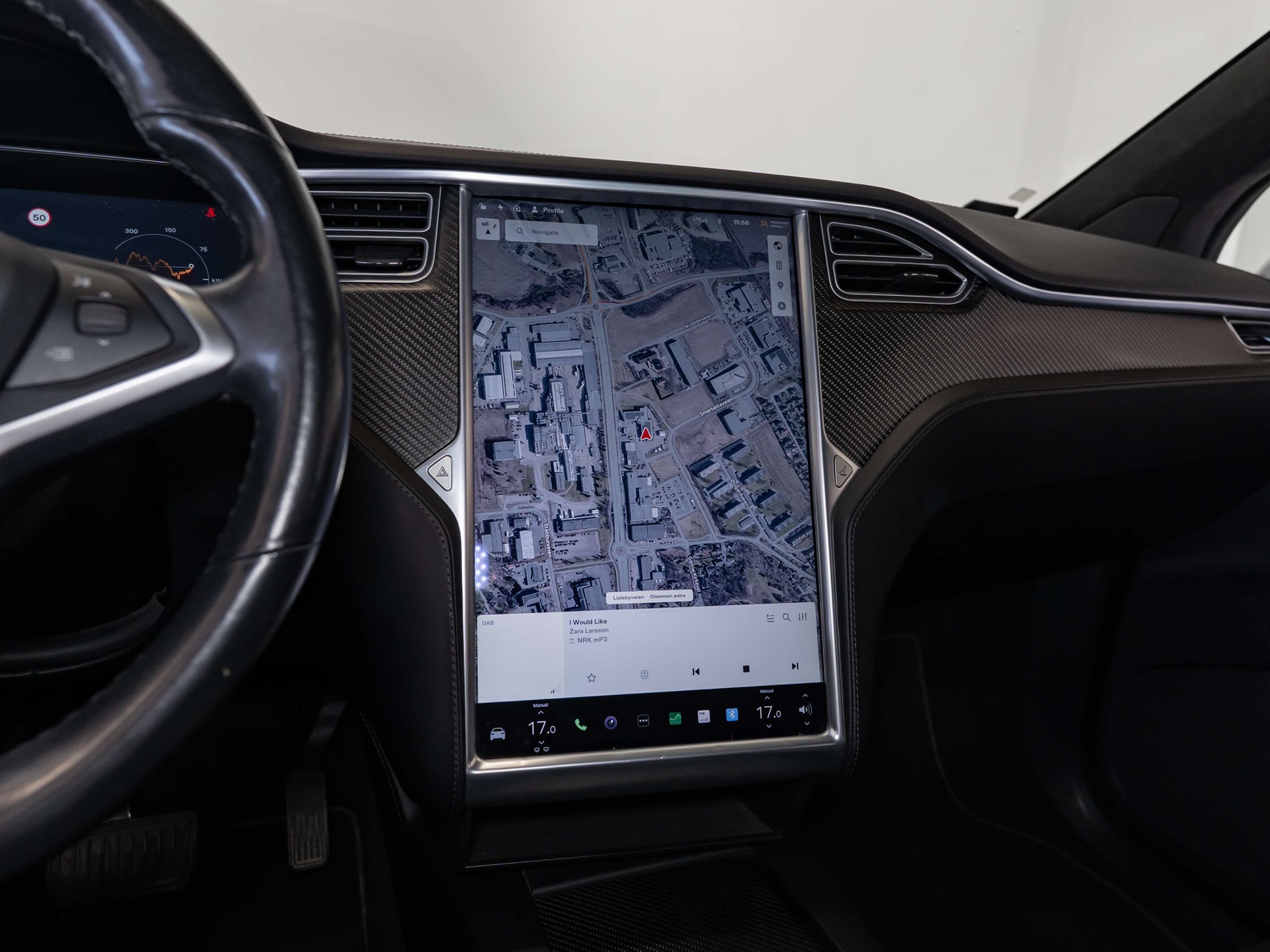 Tesla Model X 100D, 423hp, 2017