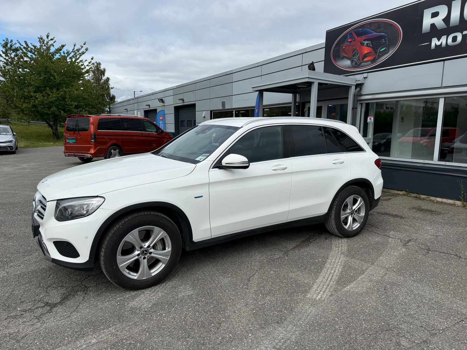 Mercedes-Benz GLC 350 e 4MATIC 7G-Tronic Plus, 327hp, 2017