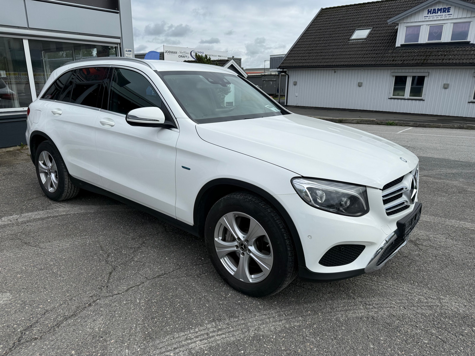 Mercedes-Benz GLC 350 e 4MATIC 7G-Tronic Plus, 327hp, 2017