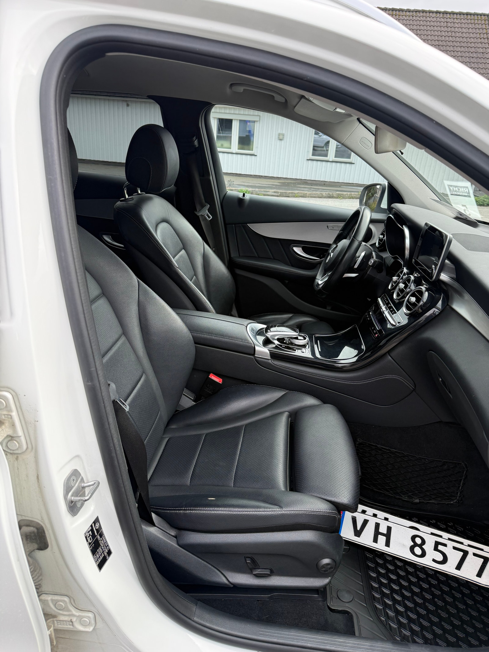Mercedes-Benz GLC 350 e 4MATIC 7G-Tronic Plus, 327hp, 2017