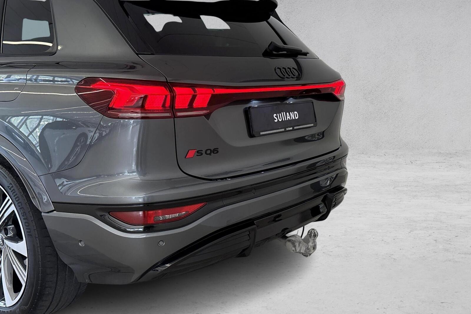 Audi SQ6 e-tron quattro, 490ps, 2024