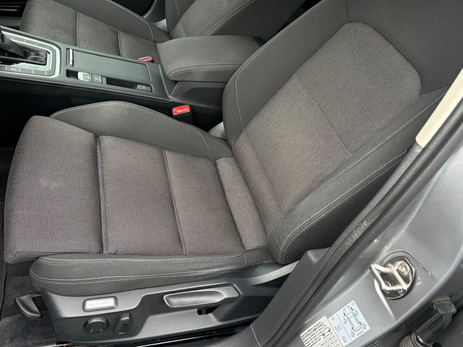 Volkswagen Passat Variant 1.6 TDI DPF DSG Sequential, 120hp, 2018