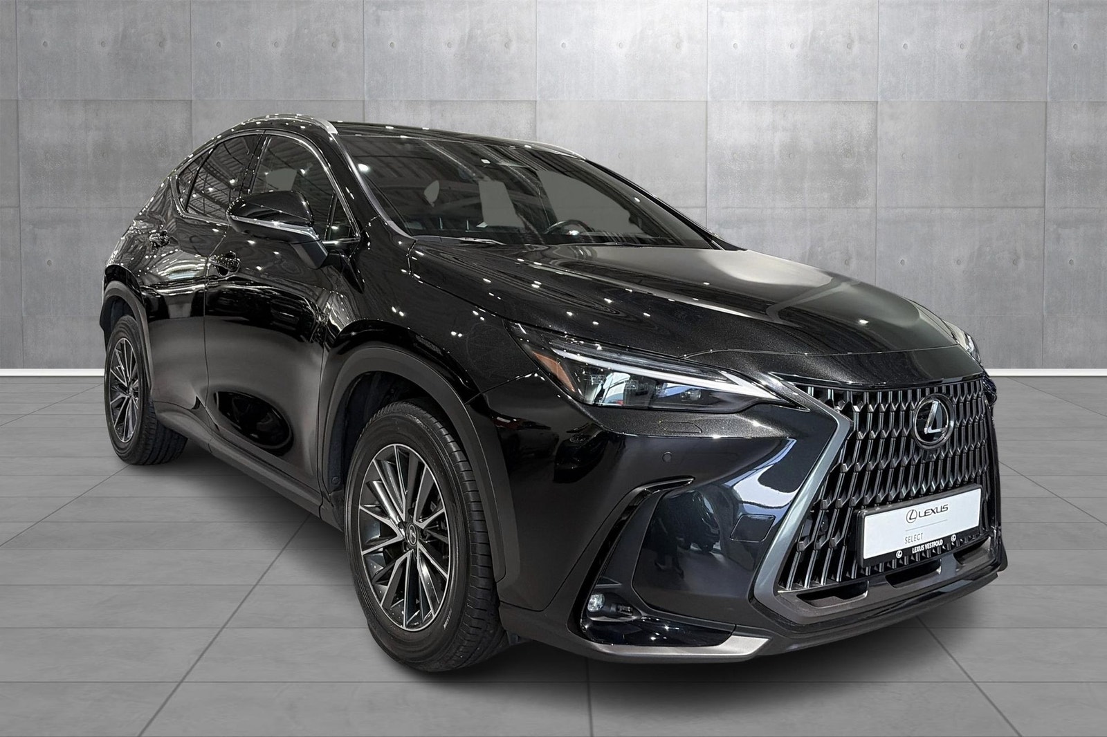Lexus NX 450h+ E-CVT, 309ps, 2023