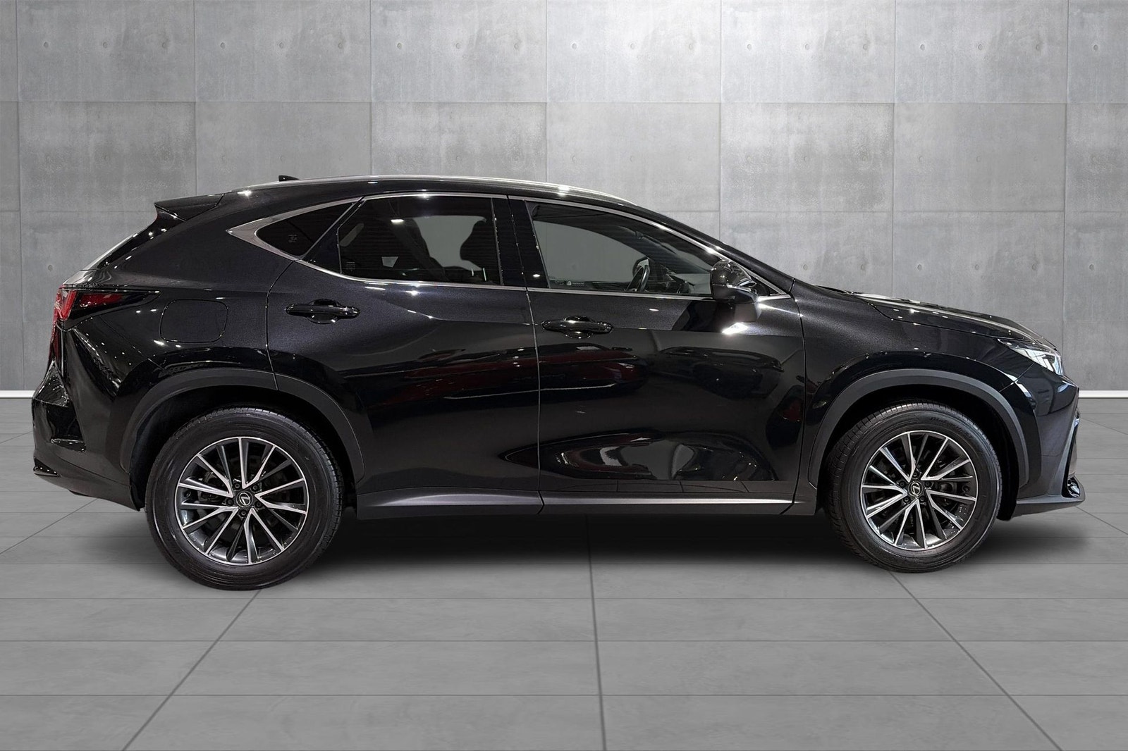 Lexus NX 450h+ E-CVT, 309ps, 2023
