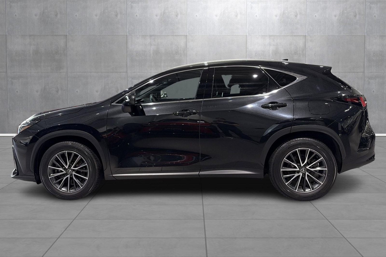Lexus NX 450h+ E-CVT, 309ps, 2023