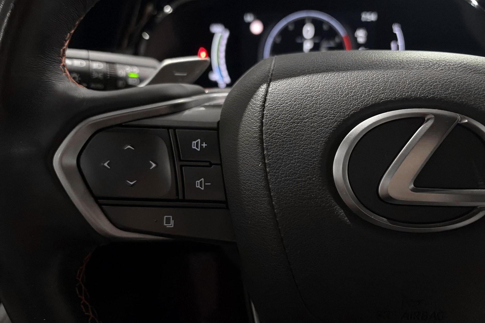 Lexus NX 450h+ E-CVT, 309ps, 2023