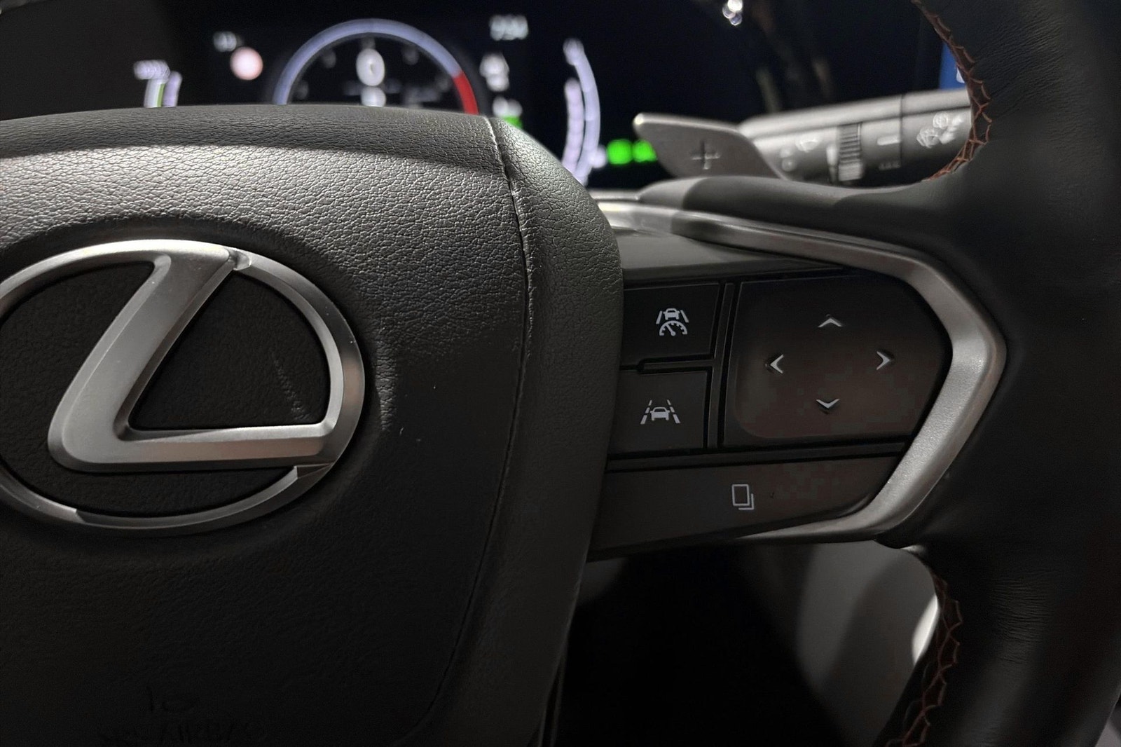 Lexus NX 450h+ E-CVT, 309ps, 2023