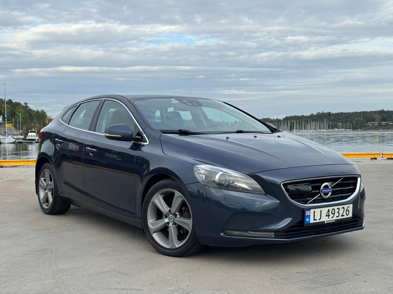Volvo V40 D2 Manual, 6-trins, 115ps, 2013