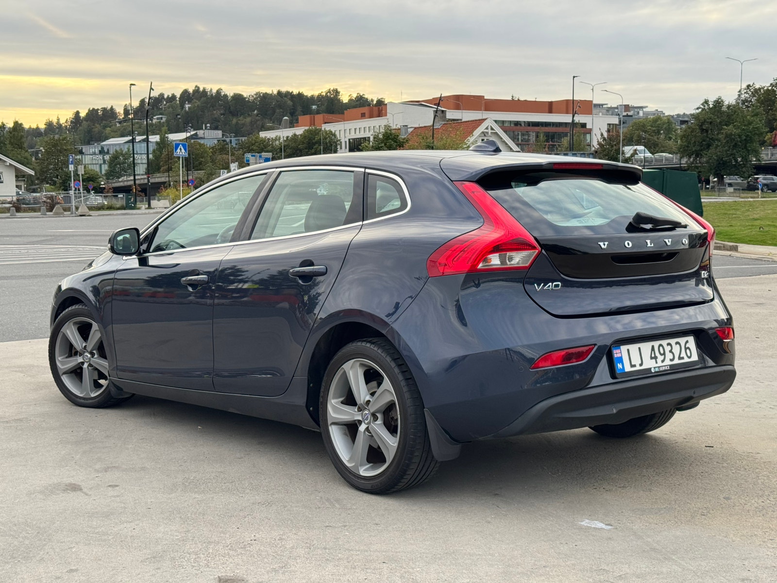 Volvo V40 D2 Manual, 6-trins, 115ps, 2013