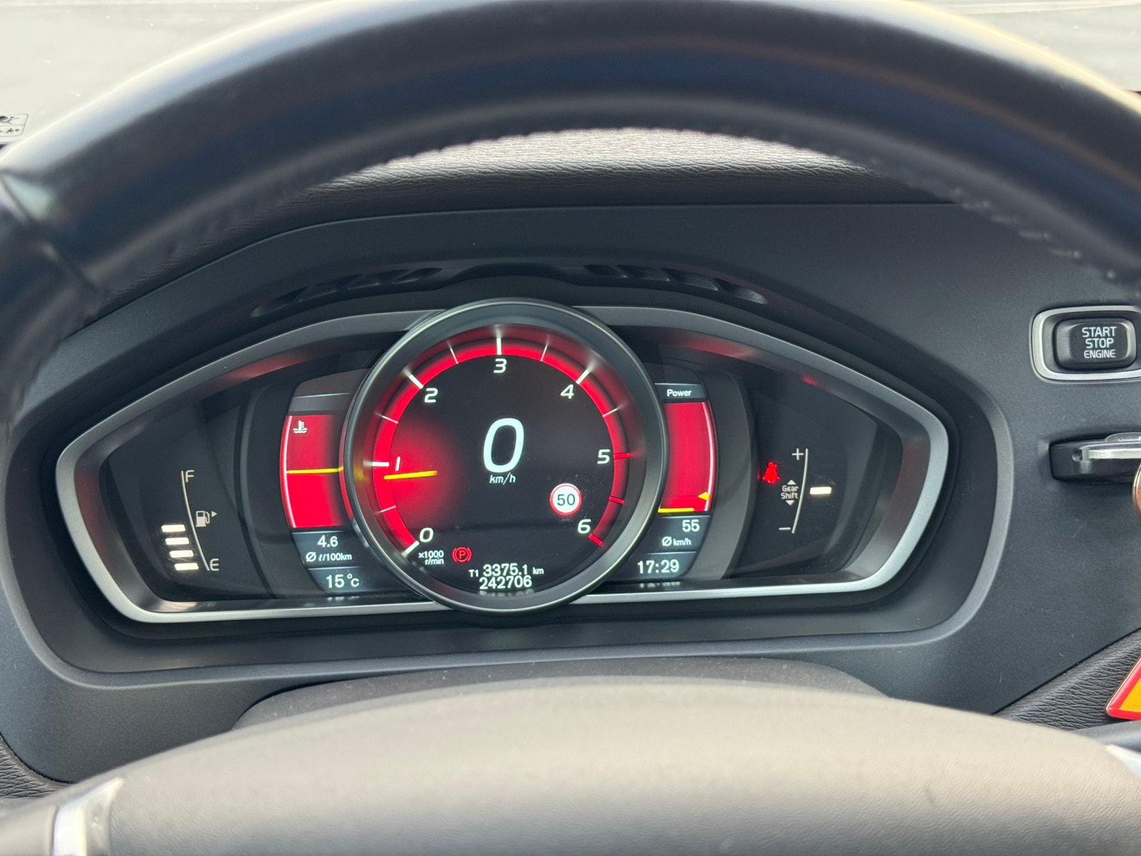 Volvo V40 D2 Manual, 6-trins, 115ps, 2013