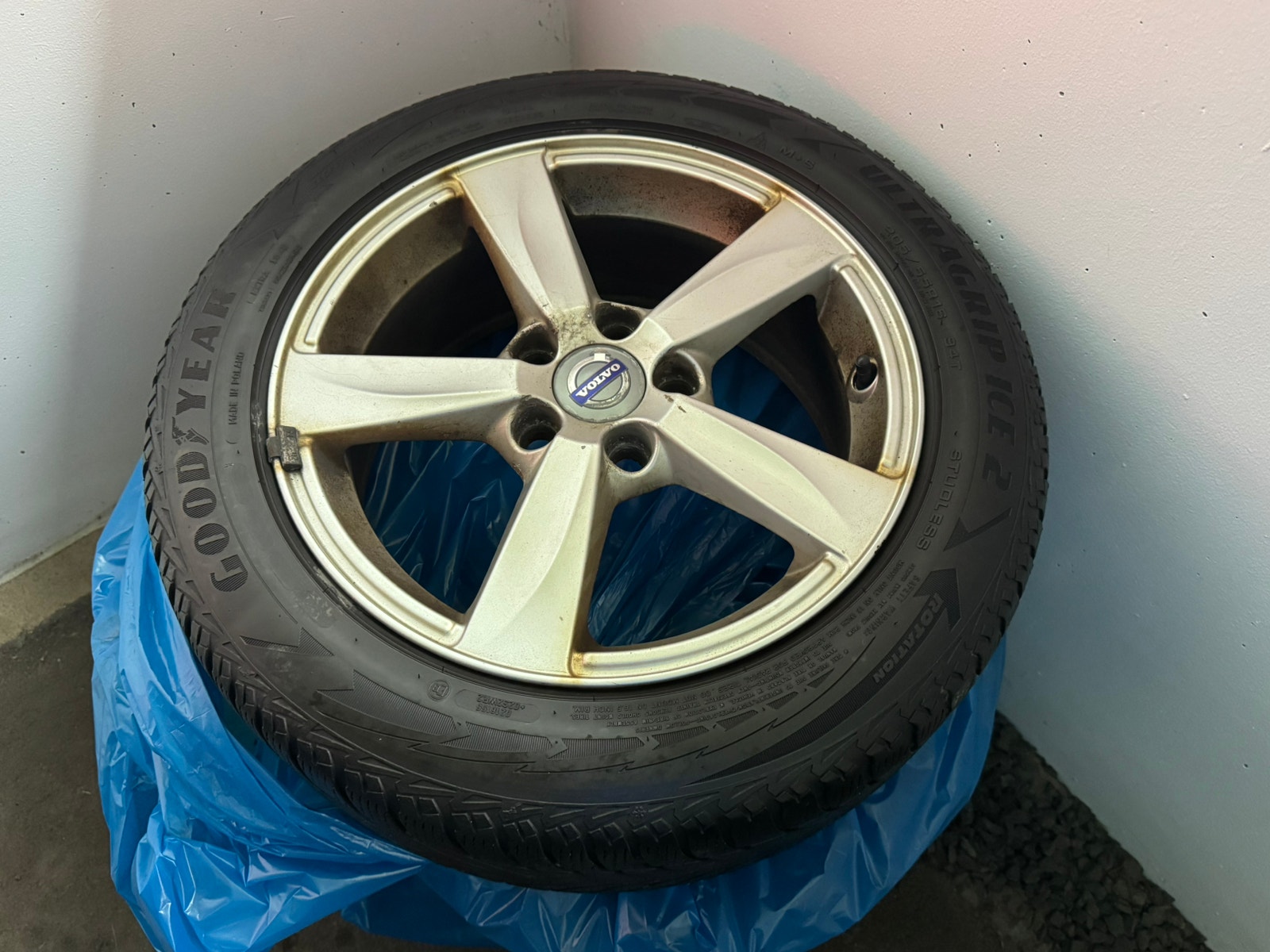 Volvo V40 D2 Manual, 6-trins, 115ps, 2013