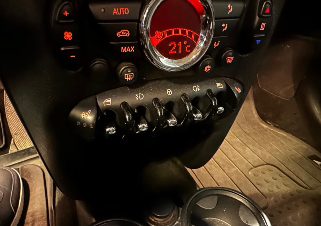 MINI Cooper D Manual, 112hp, 2011
