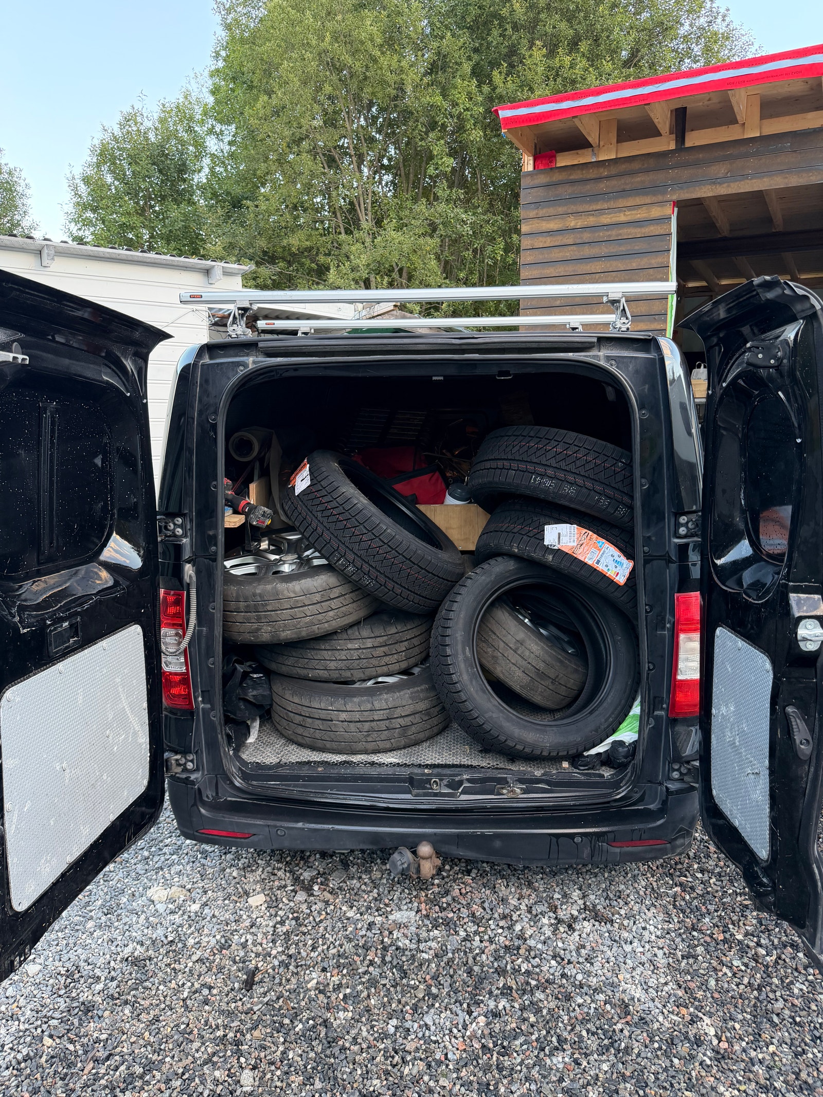Maxus e-Deliver 3 52.5 kWh, 122ps, 2020