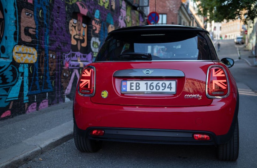MINI Cooper SE, 184hp, 2020