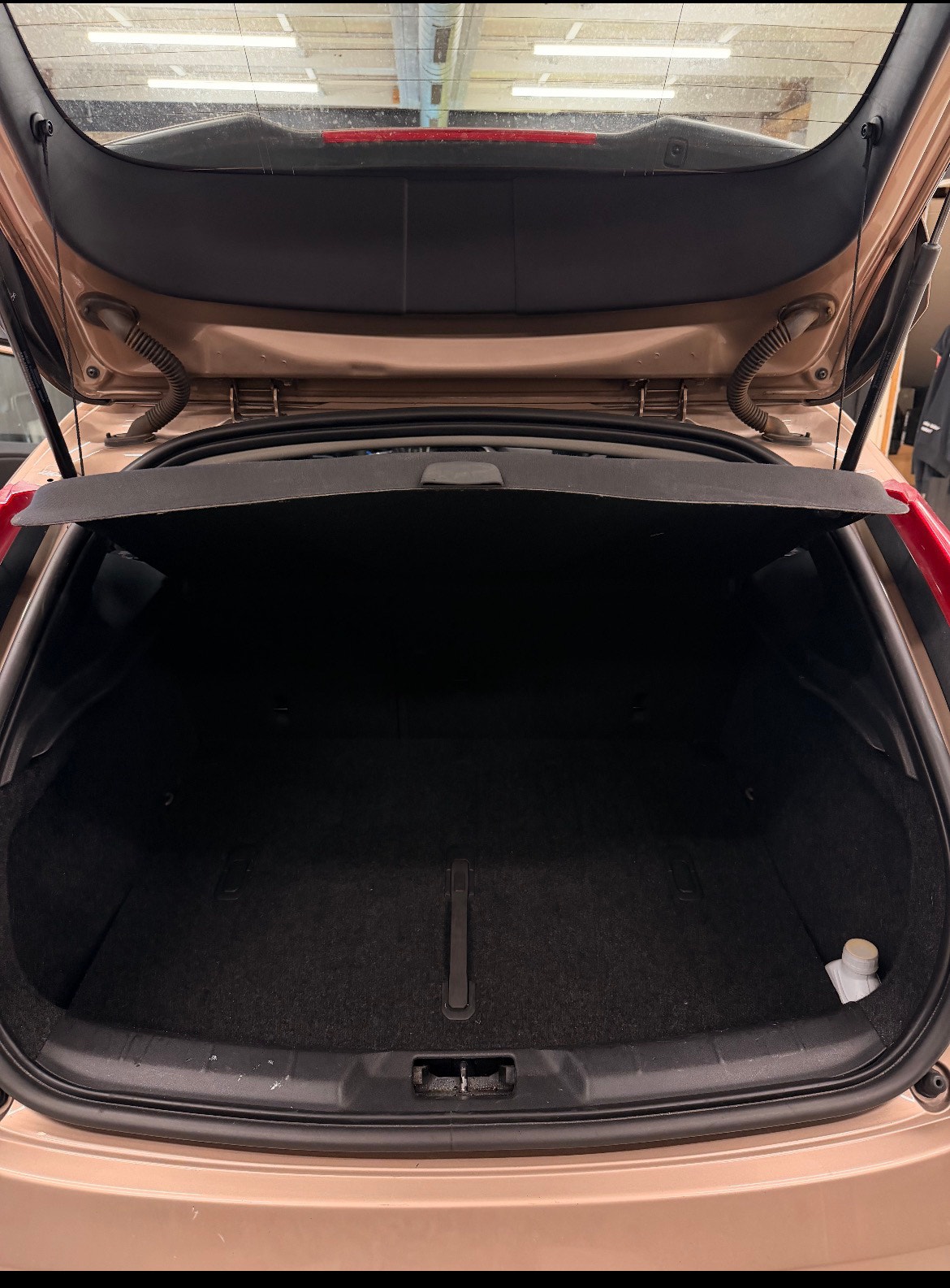Volvo V40 D2 Manual, 6-trins, 115ps, 2013