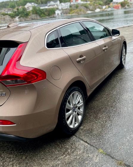 Volvo V40 D2 Manual, 6-trins, 115ps, 2013