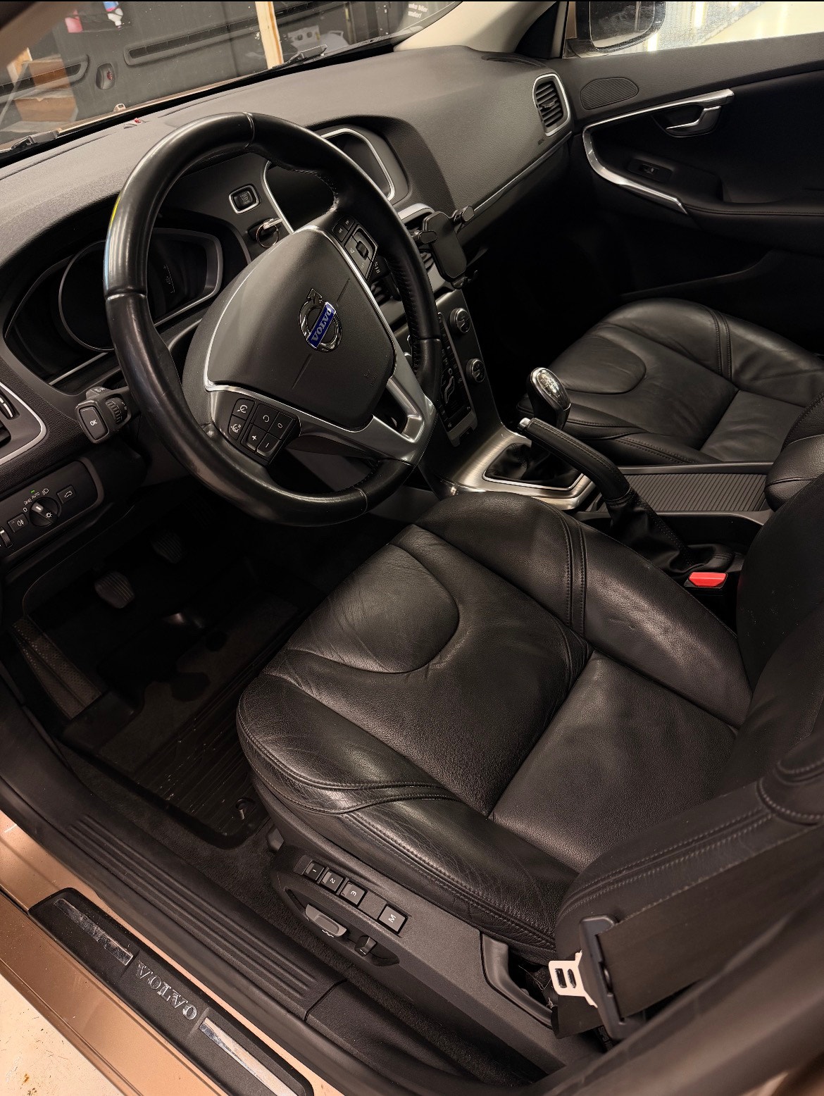 Volvo V40 D2 Manual, 6-trins, 115ps, 2013