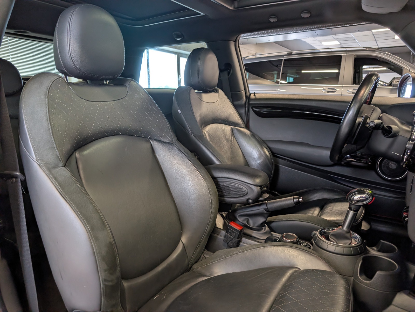 MINI Cooper S 3-door Automatic, 6-trins, 192ps, 2015
