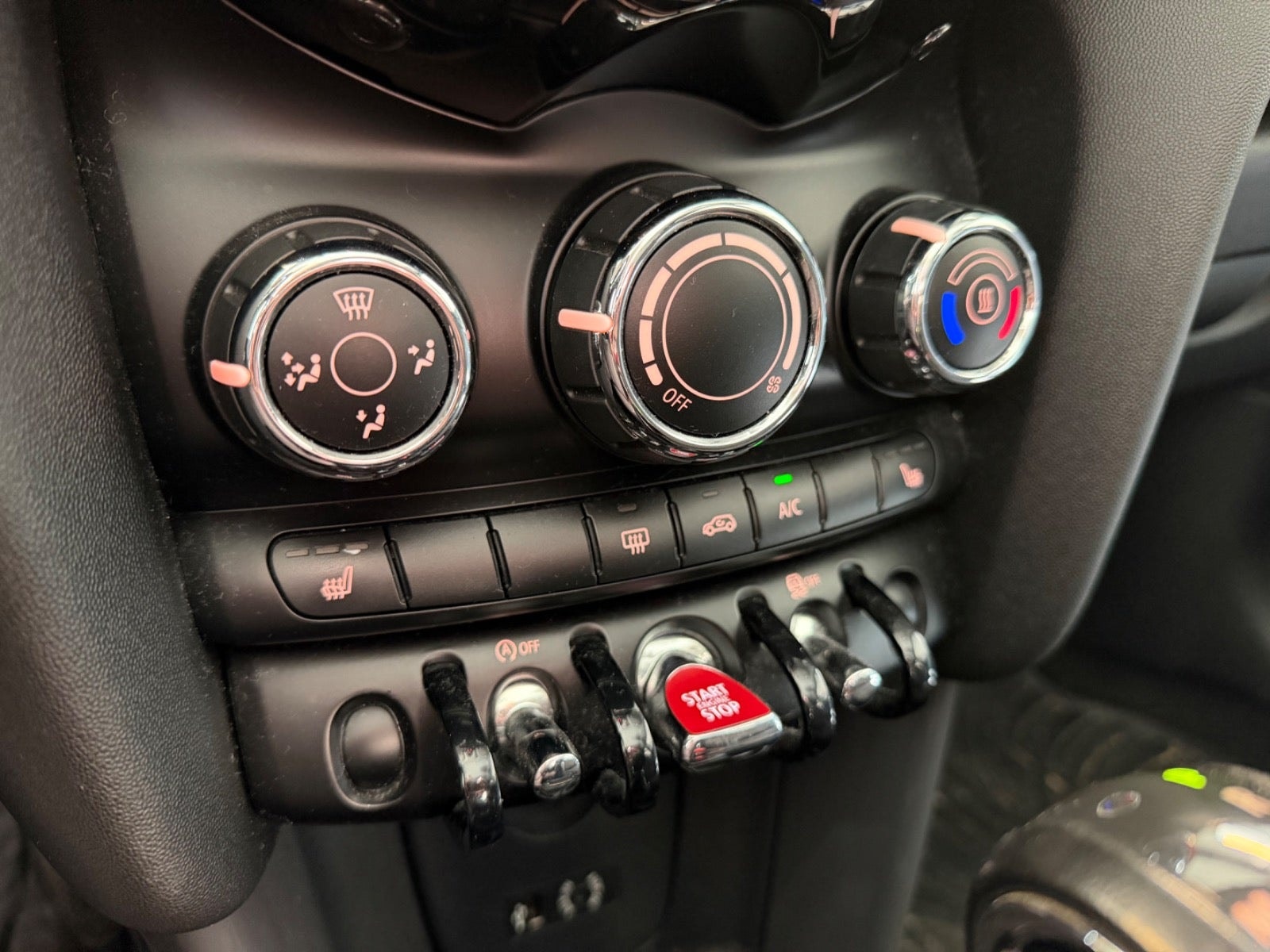 MINI Cooper 5-door Automatic, 136hp, 2015