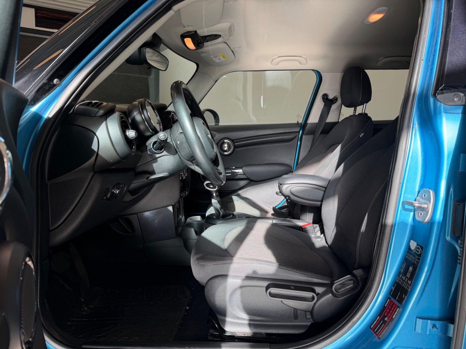 MINI Cooper 5-door Automatic, 136hp, 2015