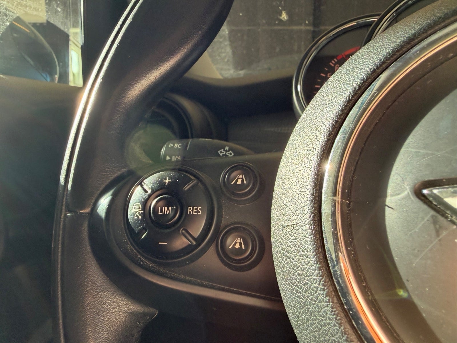 MINI Cooper 5-door Automatic, 136hp, 2015