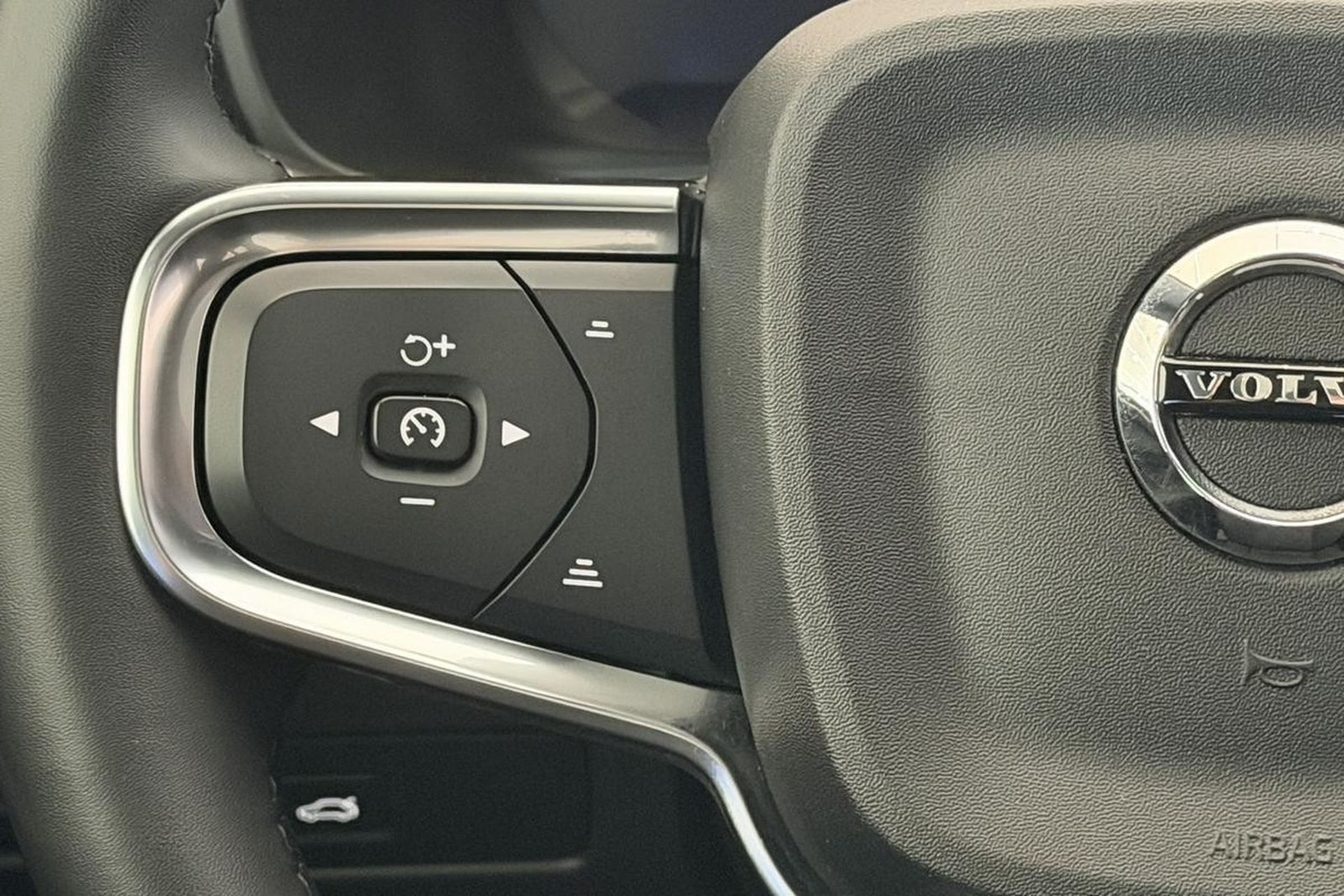 Volvo C40 Recharge Twin, 408hp, 2023
