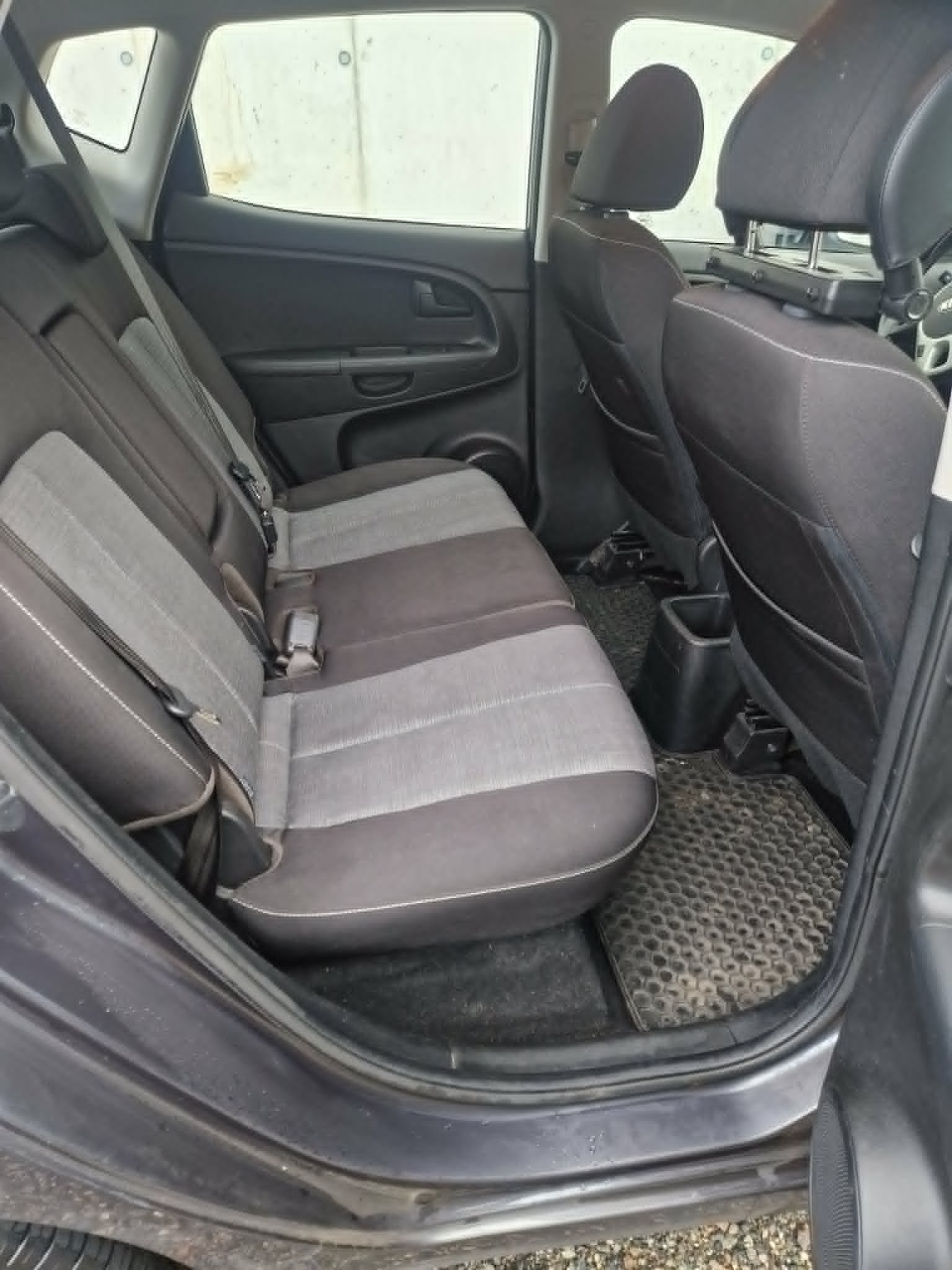 Kia Venga 1.6 CVVT Automatic, 4-trins, 125ps, 2014